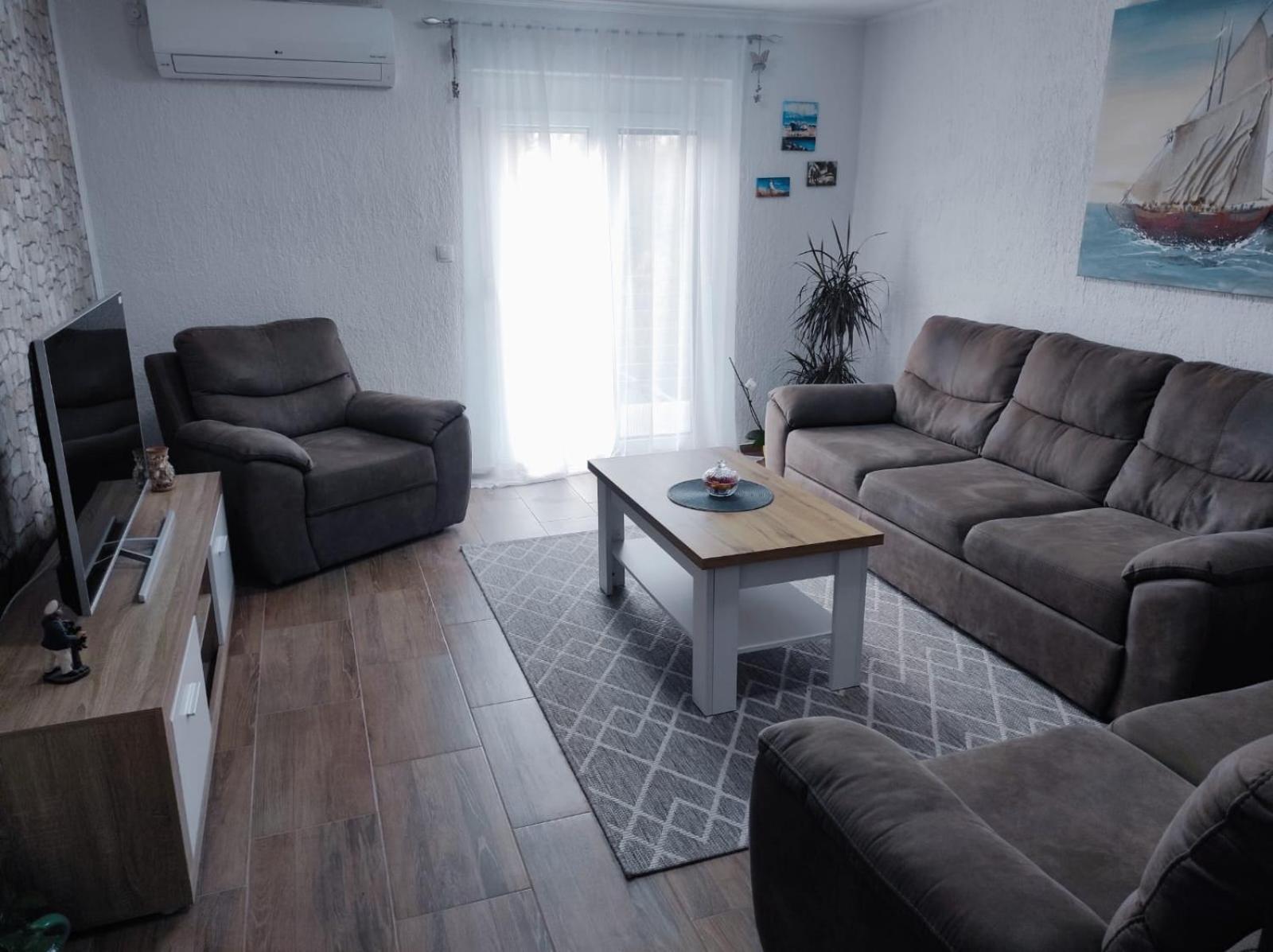 Apartman Jenny-Porec Kosinozici Exterior photo