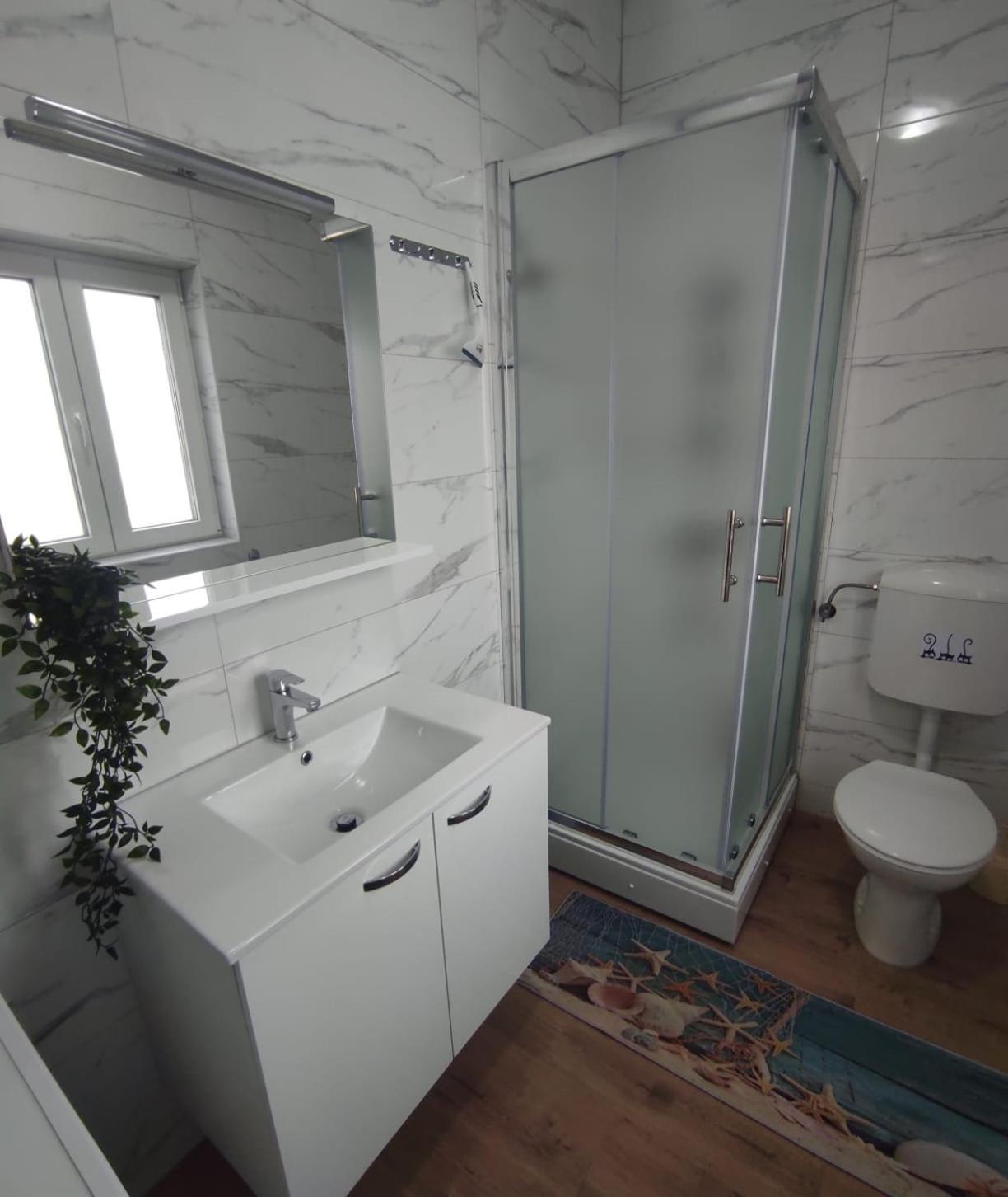 Apartman Jenny-Porec Kosinozici Exterior photo