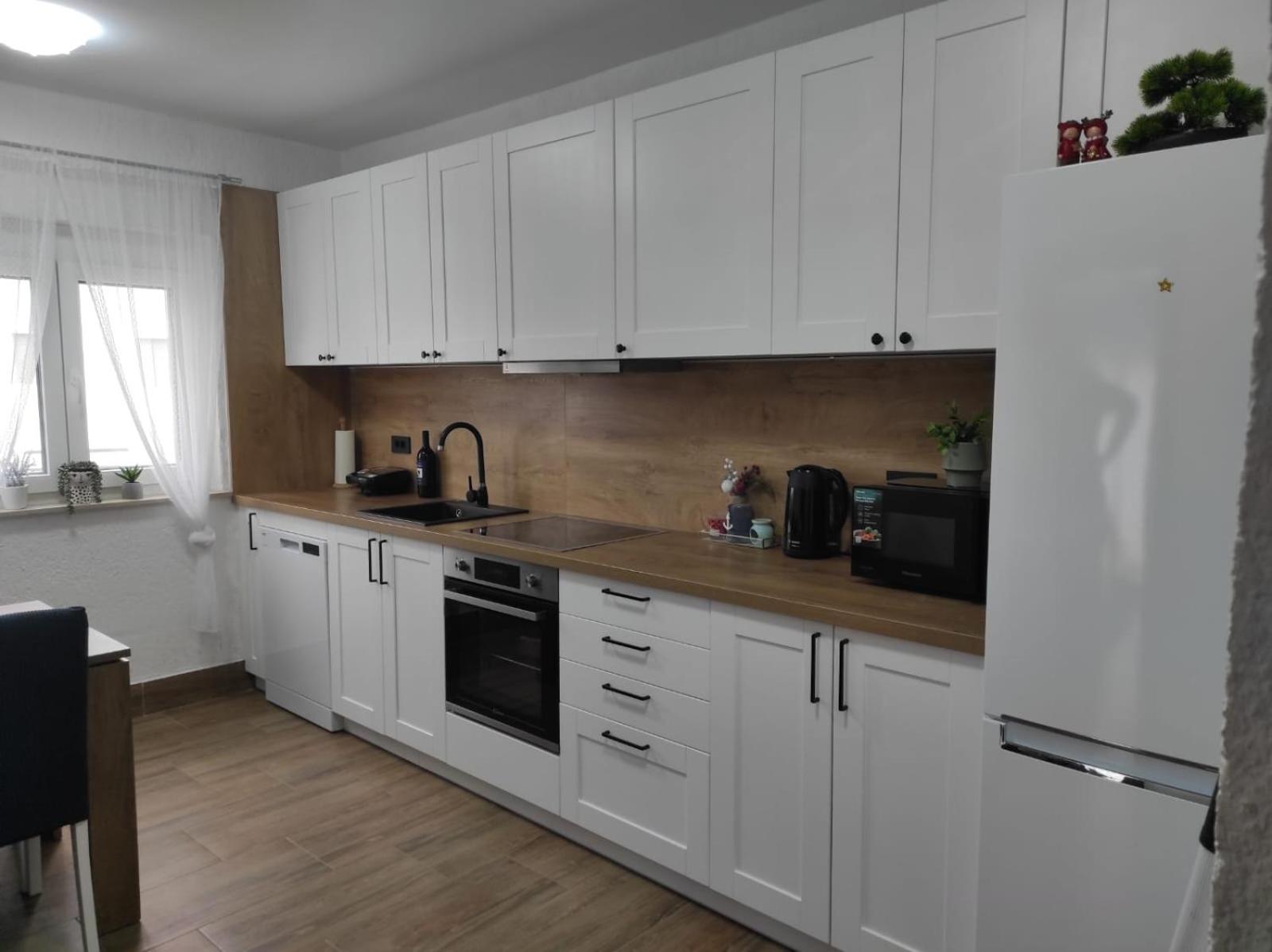Apartman Jenny-Porec Kosinozici Exterior photo